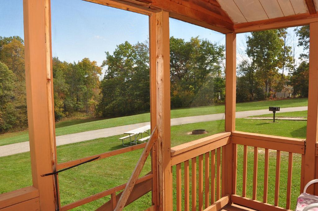 Plymouth Rock Camping Resort Rustic Cabin Elkhart Lake المظهر الخارجي الصورة